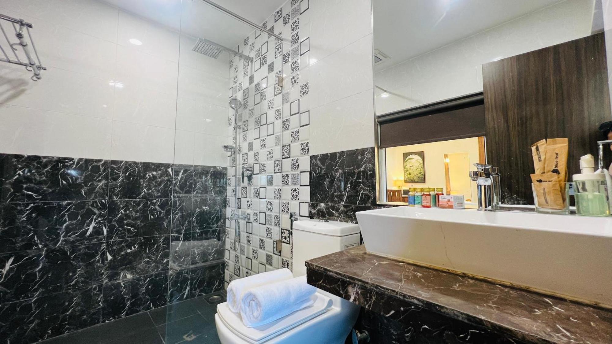 Bluo Amani Vagator - Boutique Hotel Goa Anjuna Exterior photo